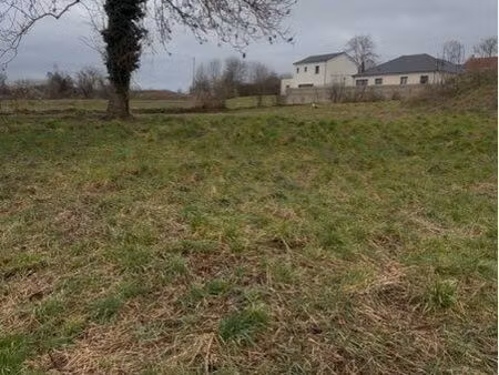 terrain à bâtir 750 m² – hors lotissement – cadre calme et verdoyant