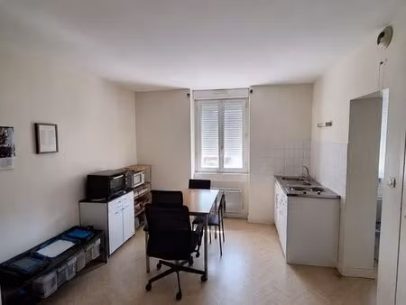 studio 1 pièce meublé et rénové