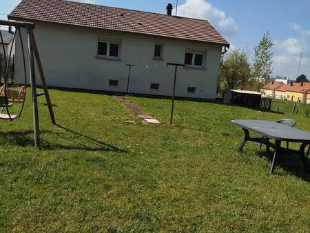 pavillon individuel de 6 pièces cuisine arboré sur d un terrain clos de 800m2