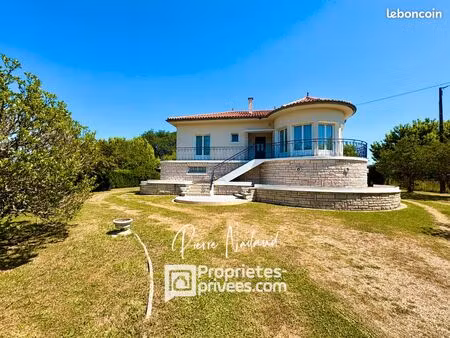 maison 6 pièces 164 m²
