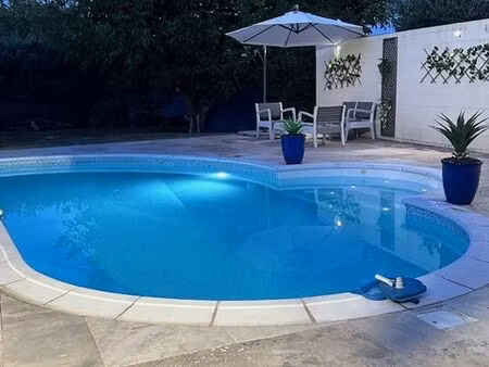propriété 8 pièces 168 m²