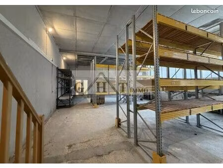 local industriel 337 m²