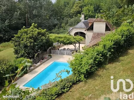 propriété 5 pièces 130 m²