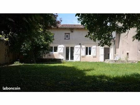 maison de 140 m² entièrement rénovée