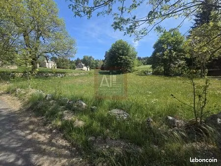 terrain 1015 m² chaudeyrac