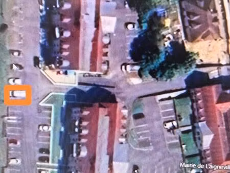 1 à 4 places parking■dans copropriété avec caméra et bip. ■4500 la place■charge 6/trim/pla