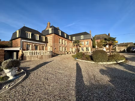 magnifique château du 18ème siècle 14 pièces avec jardin pay