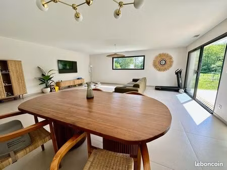 maison moderne plain-pied