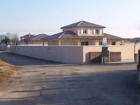 maison haut de gamme + entreprise