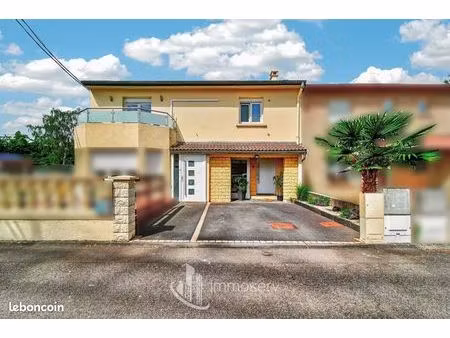 appartement 5 pièces 82 m²