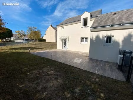 maison 4 pièces 92 m² - 850 charges comprises
