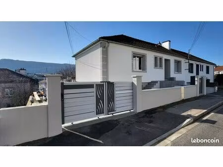 maison jumelée 100m²  3 chambres  terrasse  jardin et garage