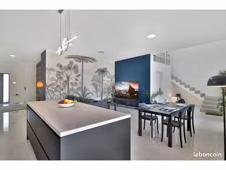 maison 6 pièces 199 m²
