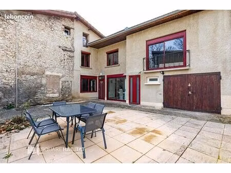 maison de ville 7 pièces 138 m²