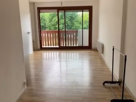 studio 1 pièce 32 m²