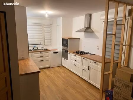 maison 3 chambres / jardin / garage