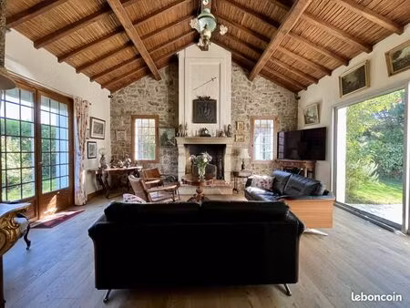 maison 6 pièces 151 m²
