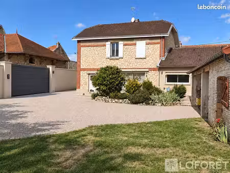 maison 7 pièces 194 m²