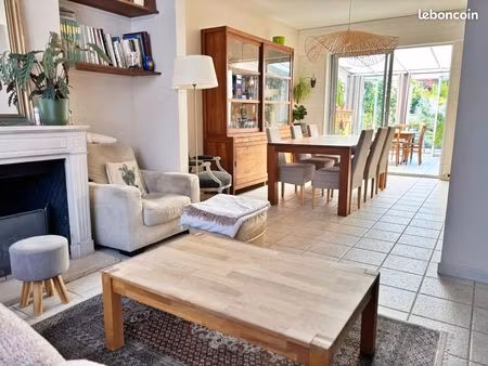 maison 6 pièces 130 m²