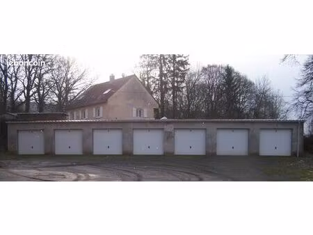 loue garage à baccarat