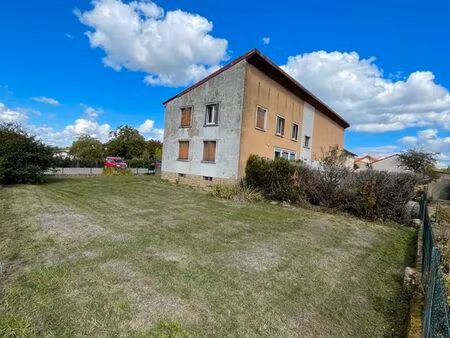 maison - 2 appartements + corps de ferme à rénover + terrain constructible