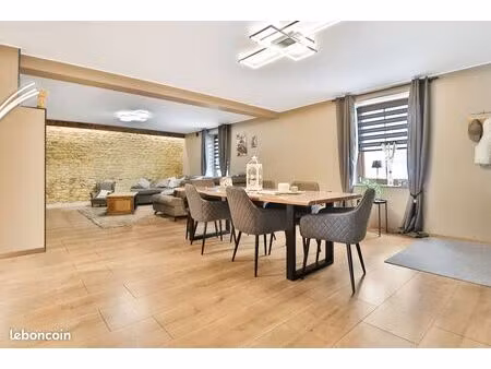 maison 11 pièces 464 m²