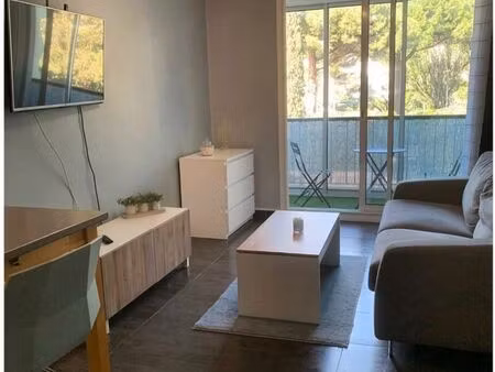 studio 1 pièce 30 m²