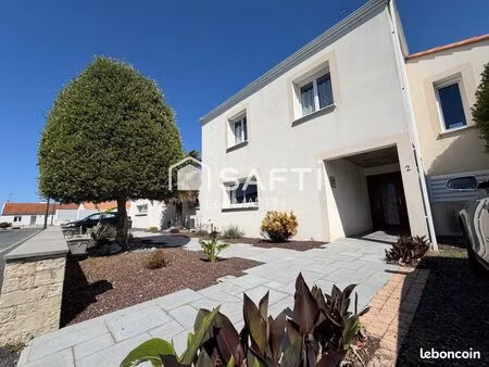 maison 8 pièces 280 m²
