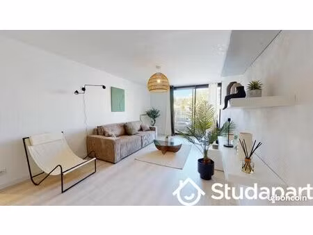 chambre 1 pièce 11 m²