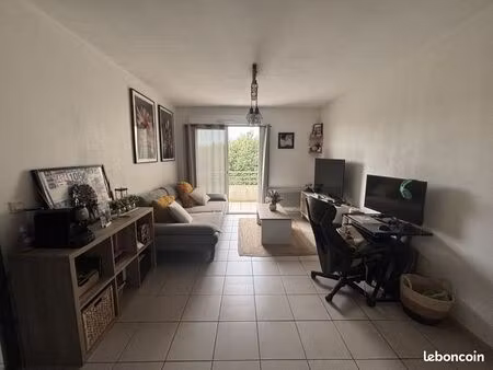 appartement t2 + parking privatif