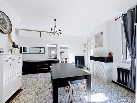 c à vendre