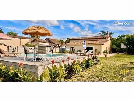 propriété 6 pièces 157 m²