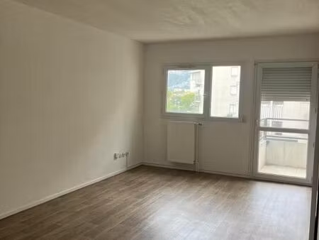 appartement 3 pièces 74 m²