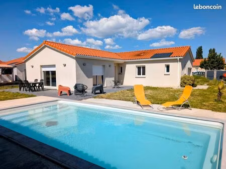 maison 118 m² – 3 chambres 1 bureau– terrain 915 m² – piscine – pool house – secteur reche