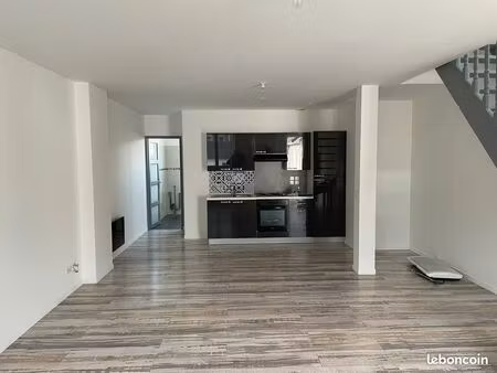 appartement t3 lumineux en duplex