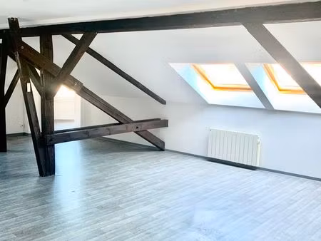 grand t3 de 90m2 avec ascenseur et climatisation dpe c