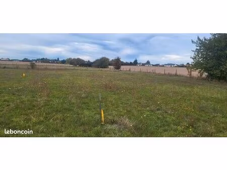 terrain constructible près de l aigle