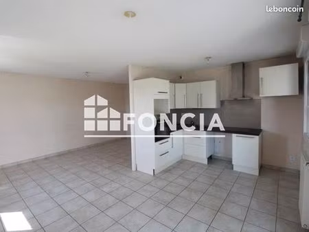 appartement 4 pièces 77 m²