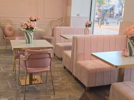 à vendre – magnifique salon de thé & brunch clé en main – centre-ville d’agde – 80 000