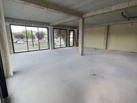 local 110 m² maulévrier