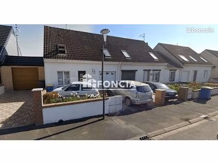 maison semi individuelle avec parking garage et jardin secteur calme