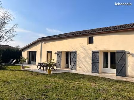 maison plain pied à fargues  4 chambres  avec jardin et terrasses