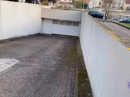 parking sous terrain la rotonde