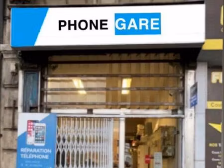 commerce de réparation téléphone et vente d’accessoires
