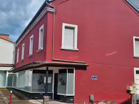 local commercial 110 m2 centre ville l hopital 57490 belles vitrines pompe a chaleur neuve