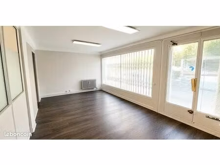local commercial 68 m² montpellier