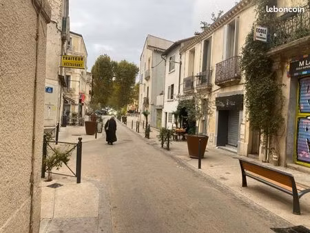 local commercial figuerolles