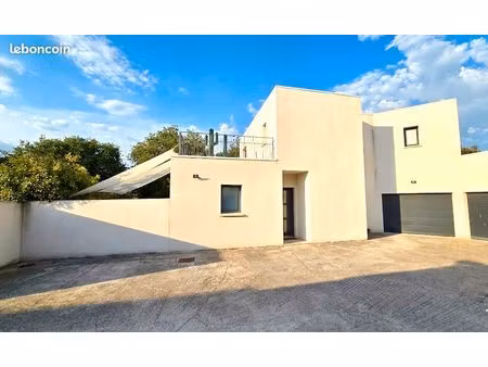 maison contemporaine de standing - 120 m² + garage de 30 m² - quartier recherché