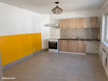 a louer appartement t2 27m2