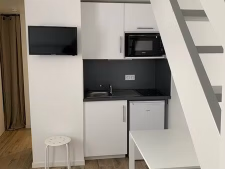 t1 bis proche uco et esa